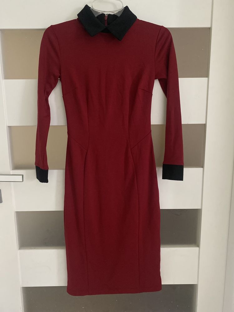Piękna, elegancka, czerwona/bordowa, obcisła sukienka jesień/zima