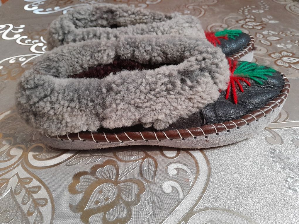 Bambosze Kapcie Wełniane Ciapy PANTOFLE Z WEŁNĄ Ciepłe Skórzane FOREST