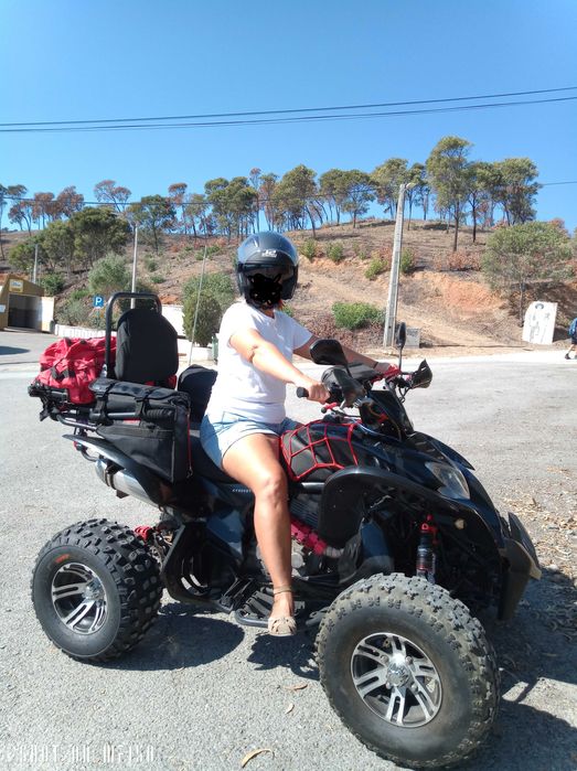 Moto 4 2 lugares de livrete