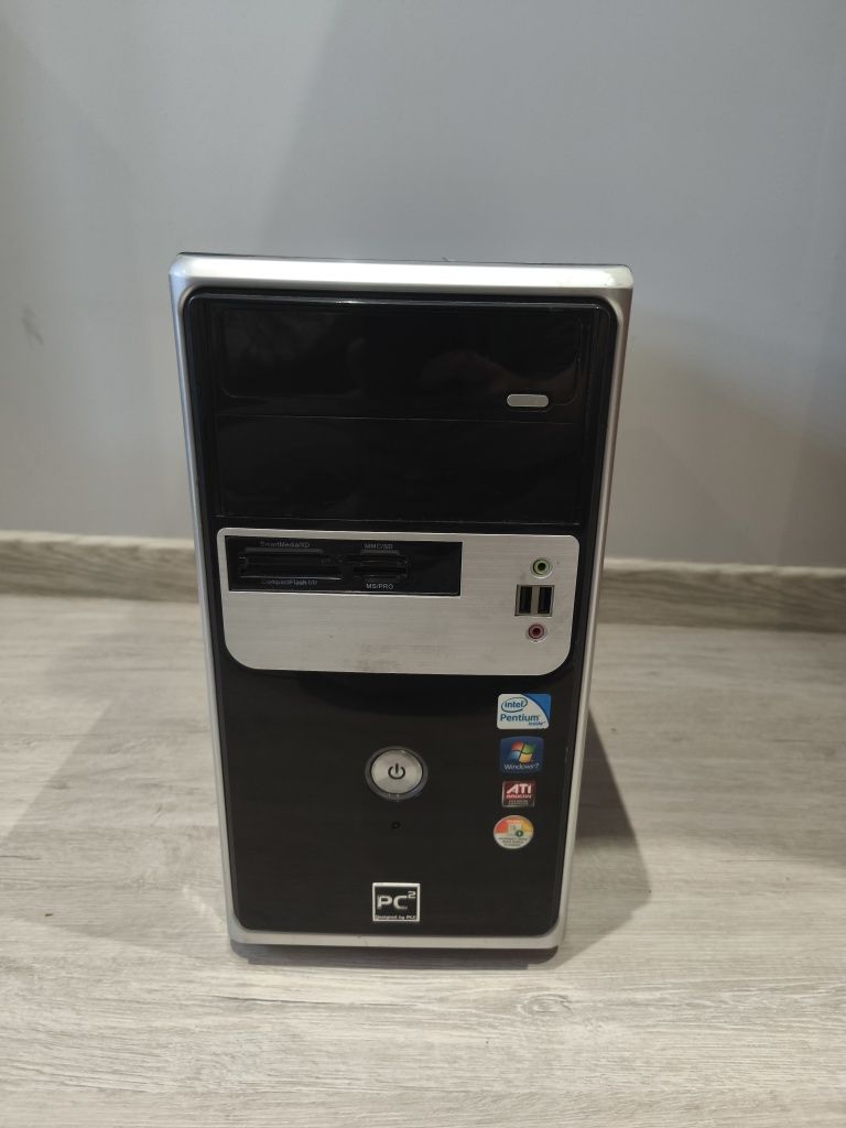 Komputer stacjonarny przygotowany do pracy Intel C2Q 4GB Radeon