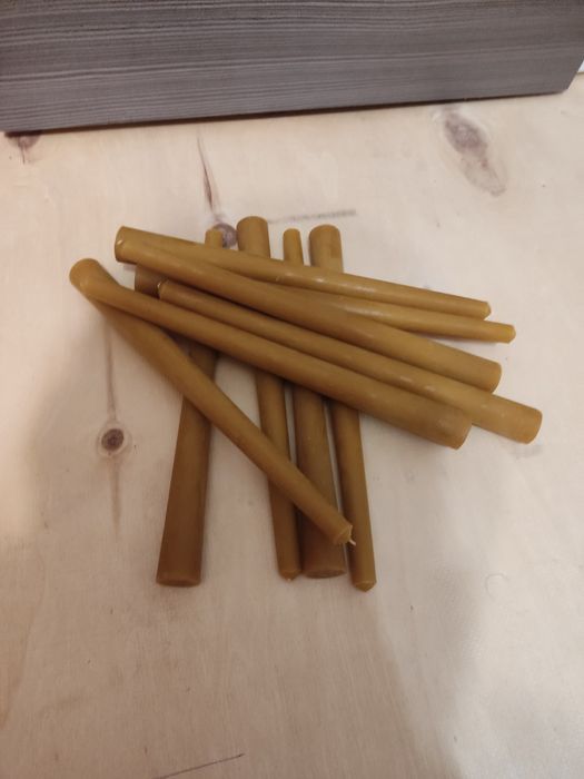 Свечи из натурального пчелиного воска. Подсвечник в подарок ).