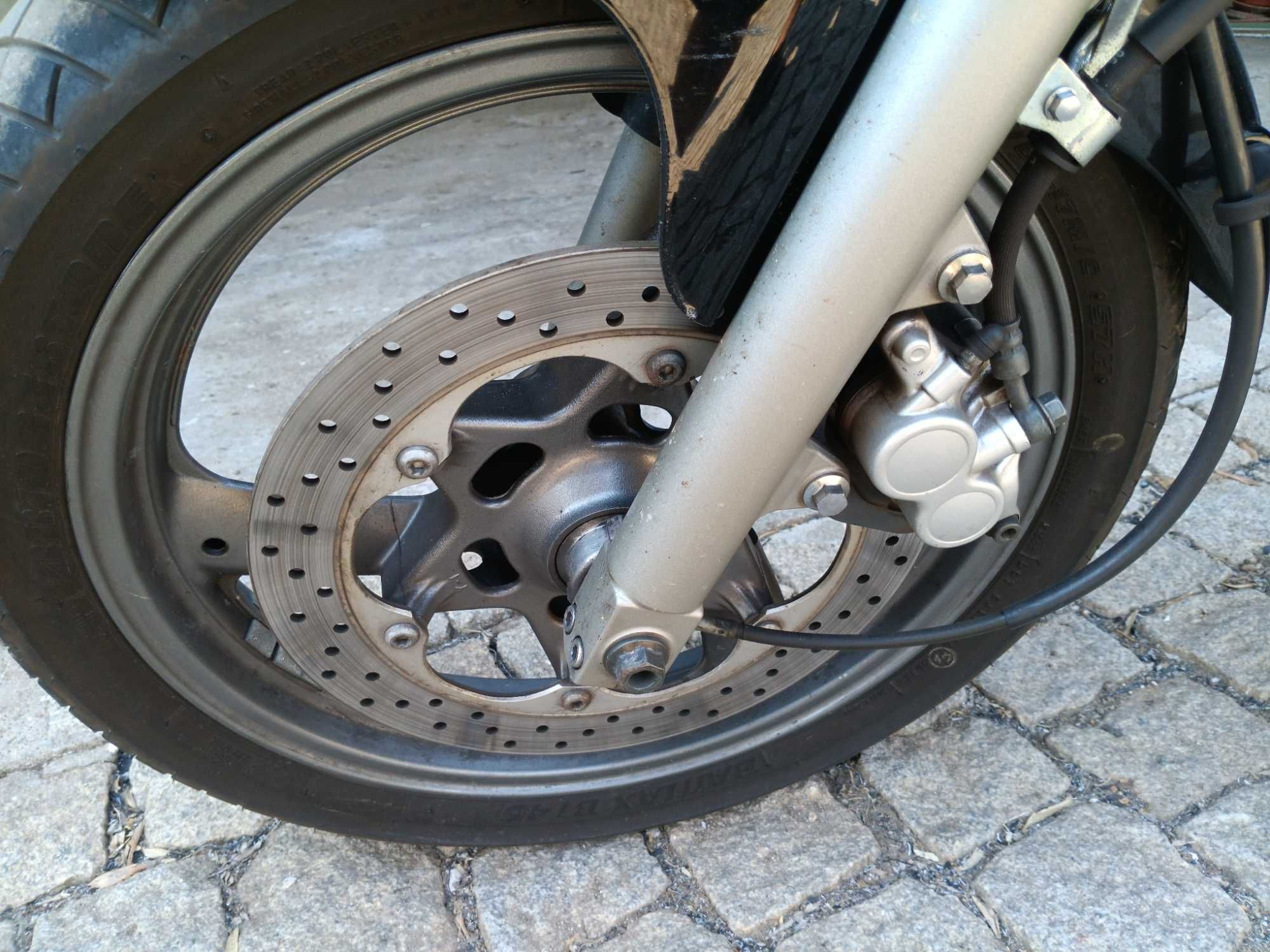 Moto Yamaha XJ600N