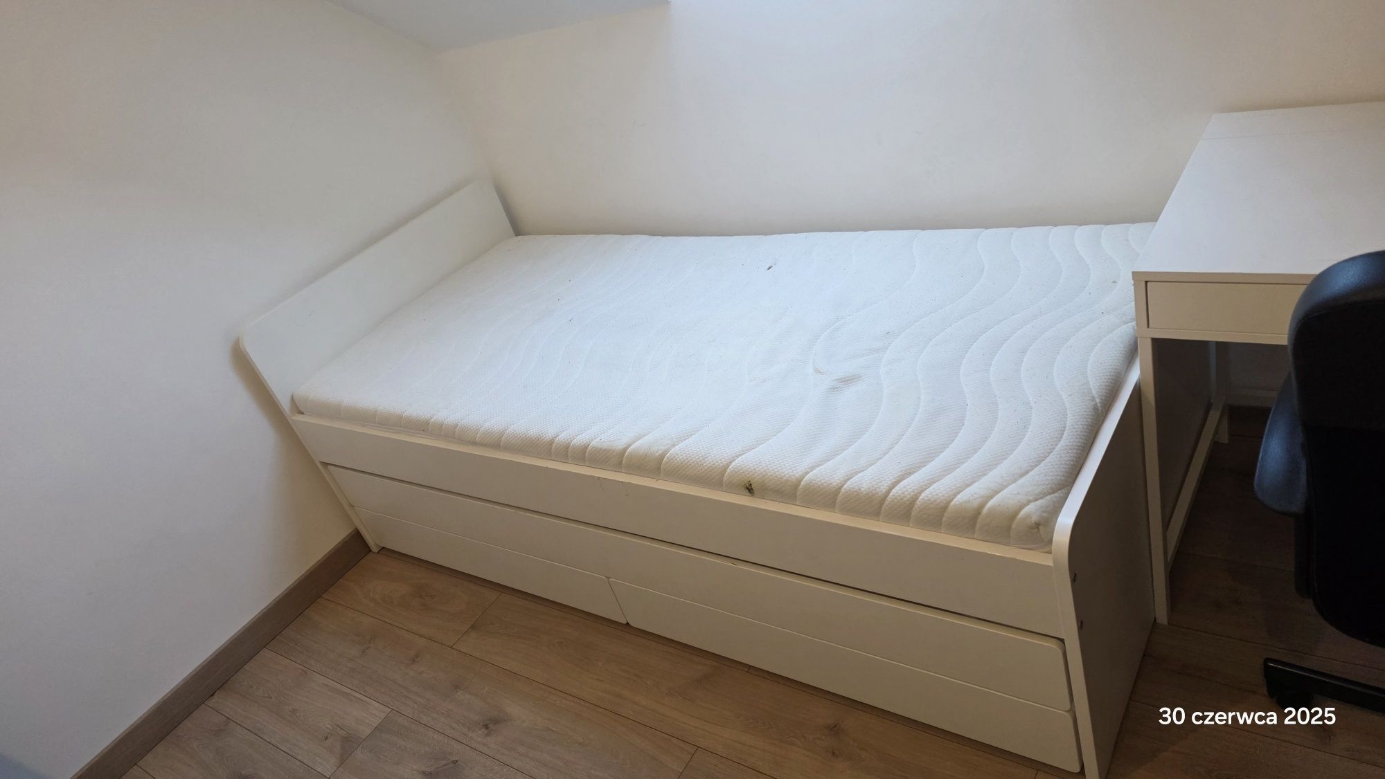 Łóżko Slakt Ikea
