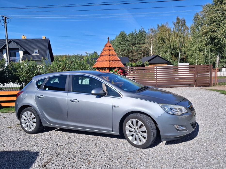 Opel Astra J 1.6 benzyna +LPG