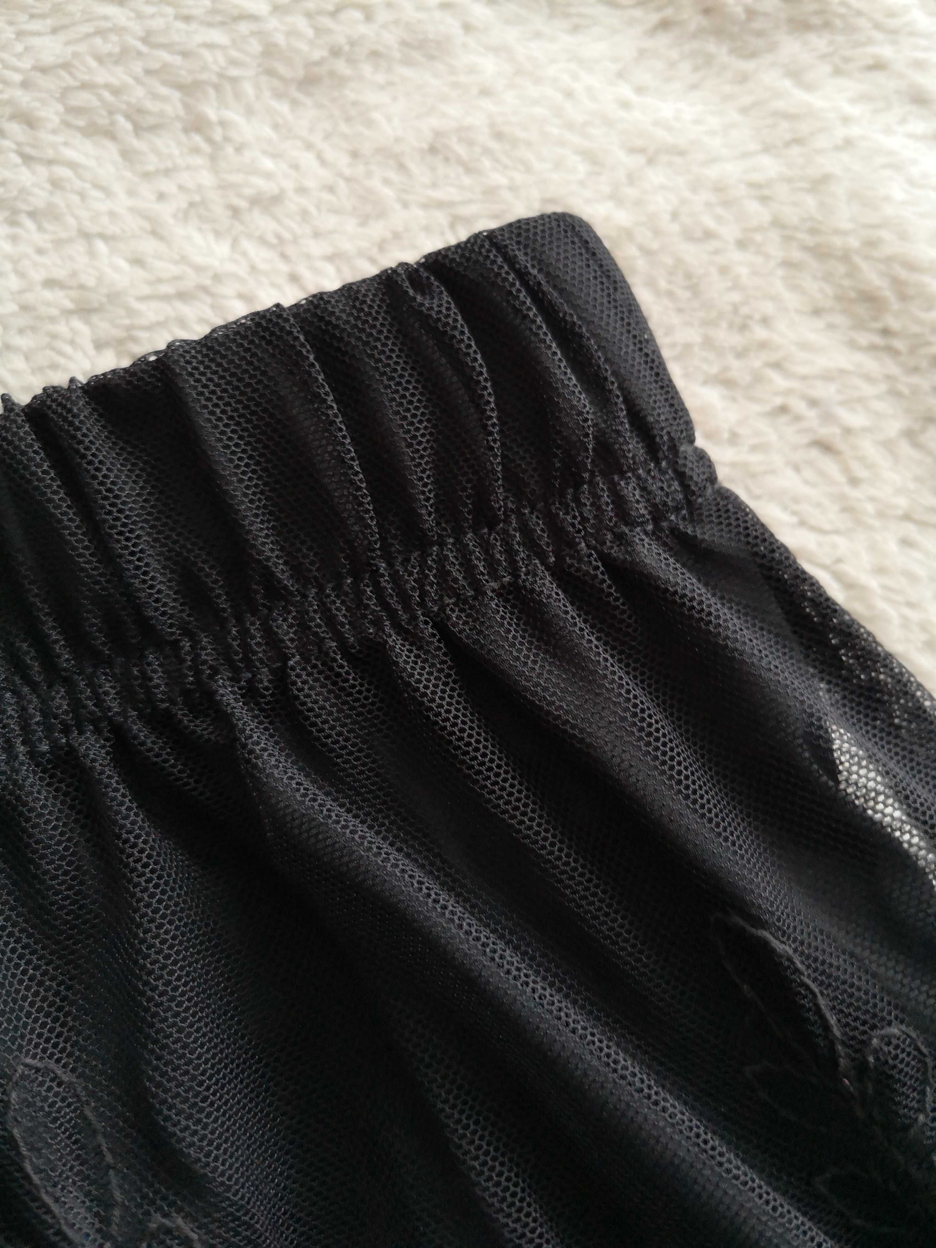 Czarna elegancka koronkowa haftowana spódnica w kwiaty Vila Clothes 34