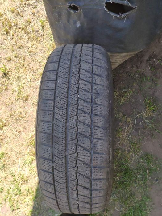 Продам шины 175/65 R14 зима