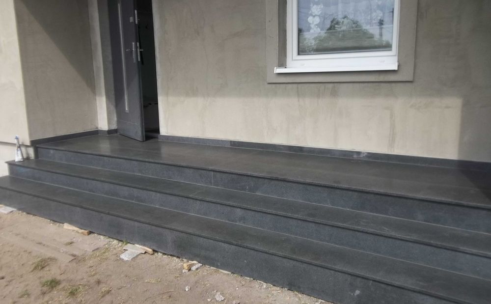Schody zewnętrzne, wewnętrzne stopnica, podstopień granit, piaskowiec,