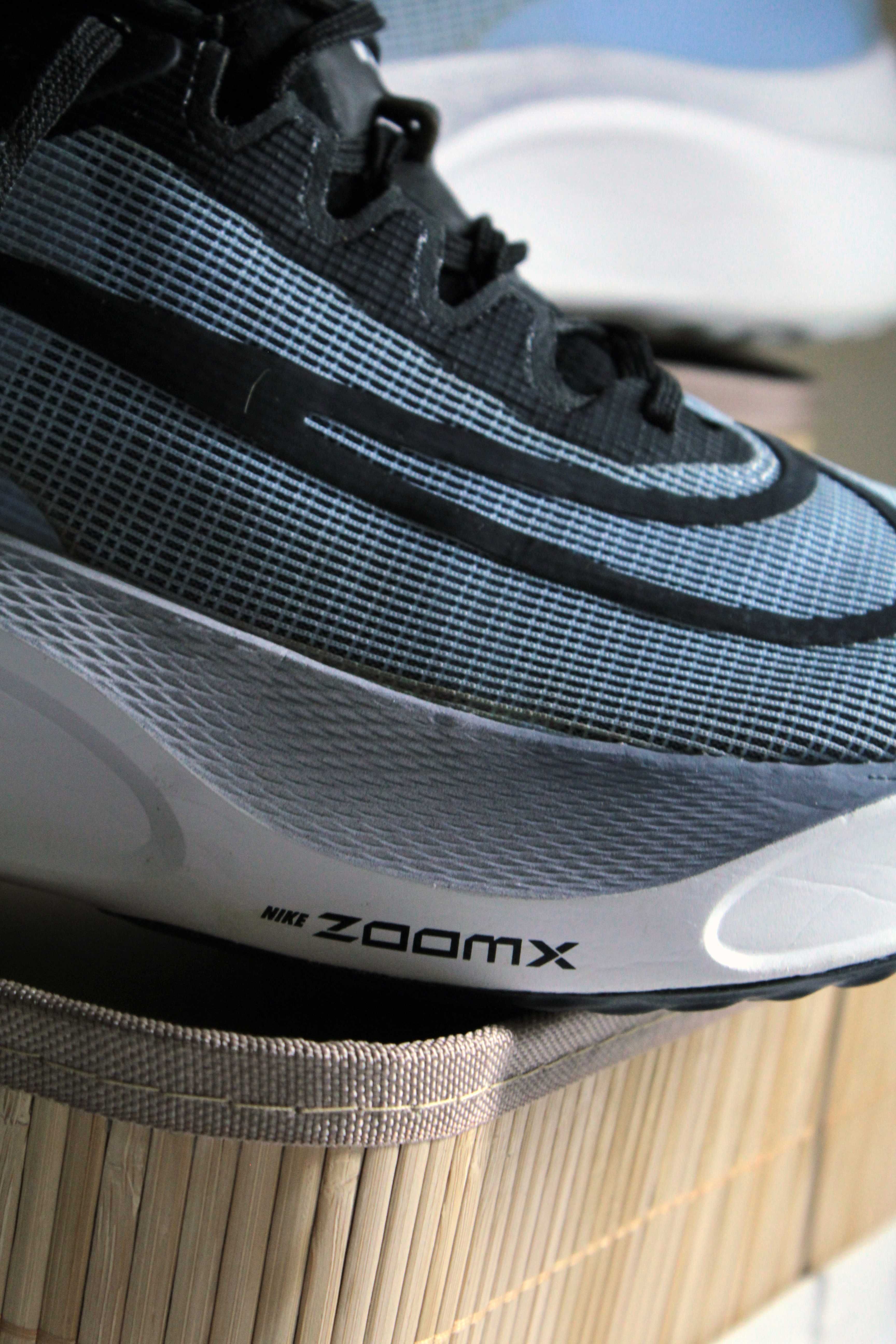 Кросівки Nike ZoomX Fly 5