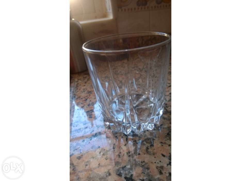 Conjunto 6 copos e Balde de gelo, vidro novos