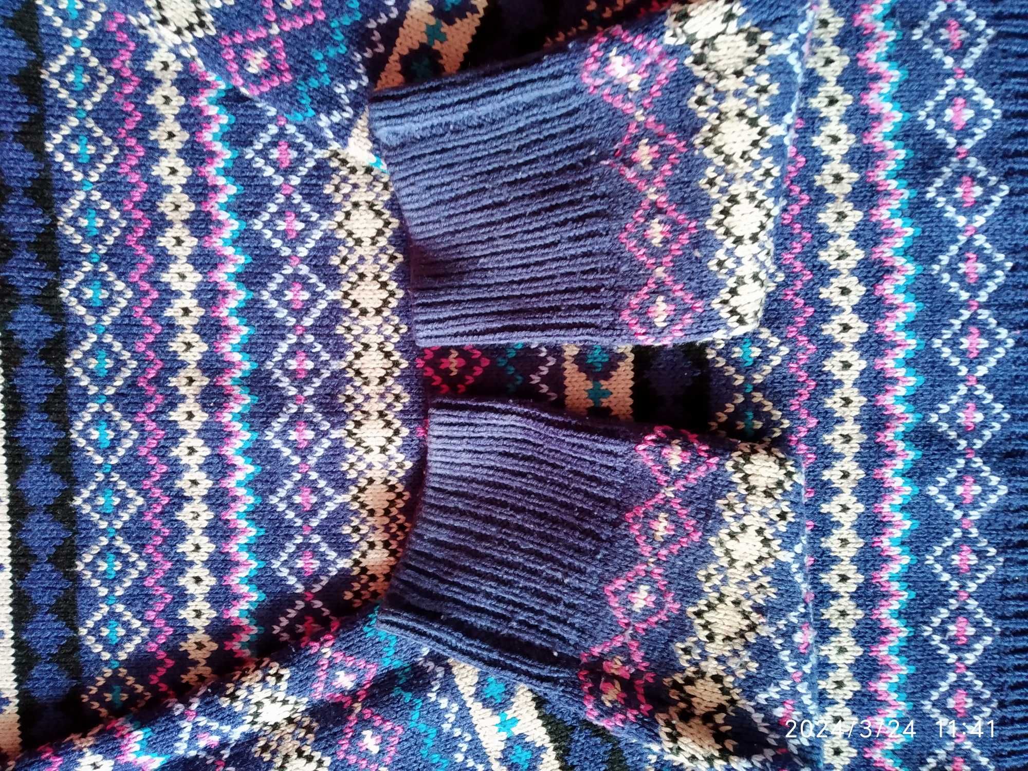 Sweter wzorzysty rozmiar S