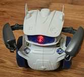 Cyber Robot firmy Clementoni programowalny, Bluetooth, tablet smartfon