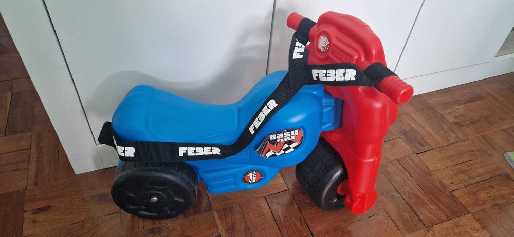 Mota para criança, marca Feber