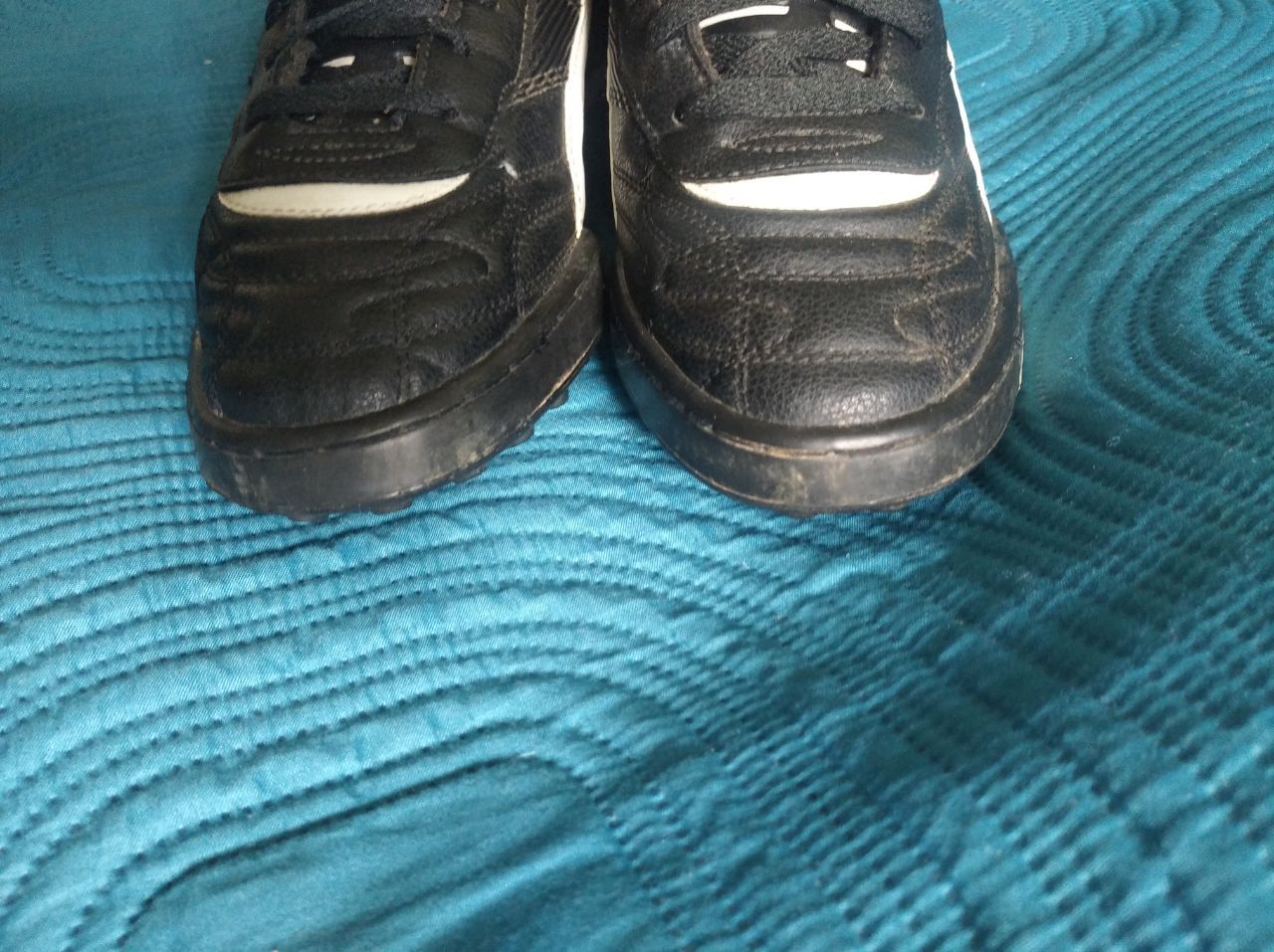 Продам шкіряні сороконіжки Puma. Сороконожки.