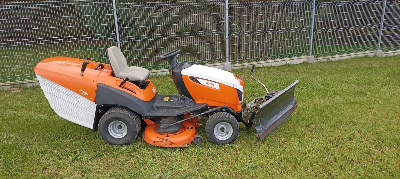 Traktor do koszenia Stihl RT 6127.0 ZL