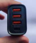 Carregador com 4 portas - USB / USB Type C