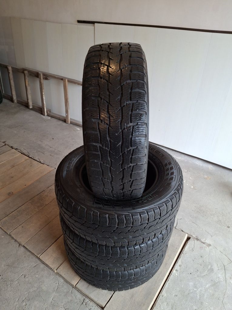 Шины Nokian WRC3 R15C 215 65 4шт