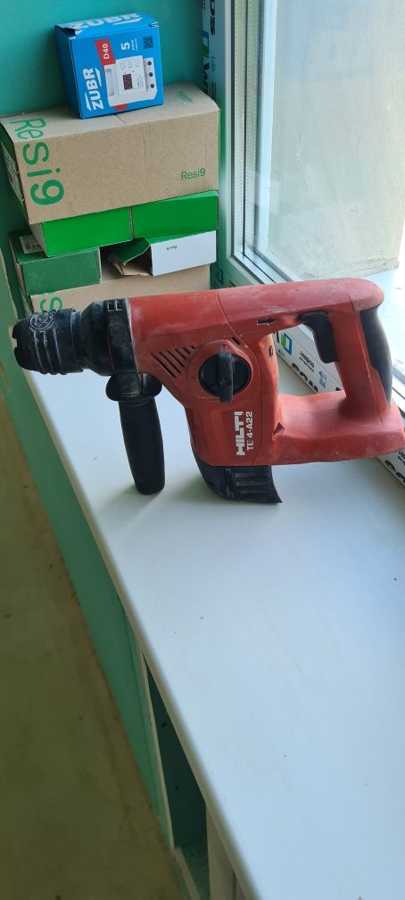 Продам перфоратор hilti te 4-a22