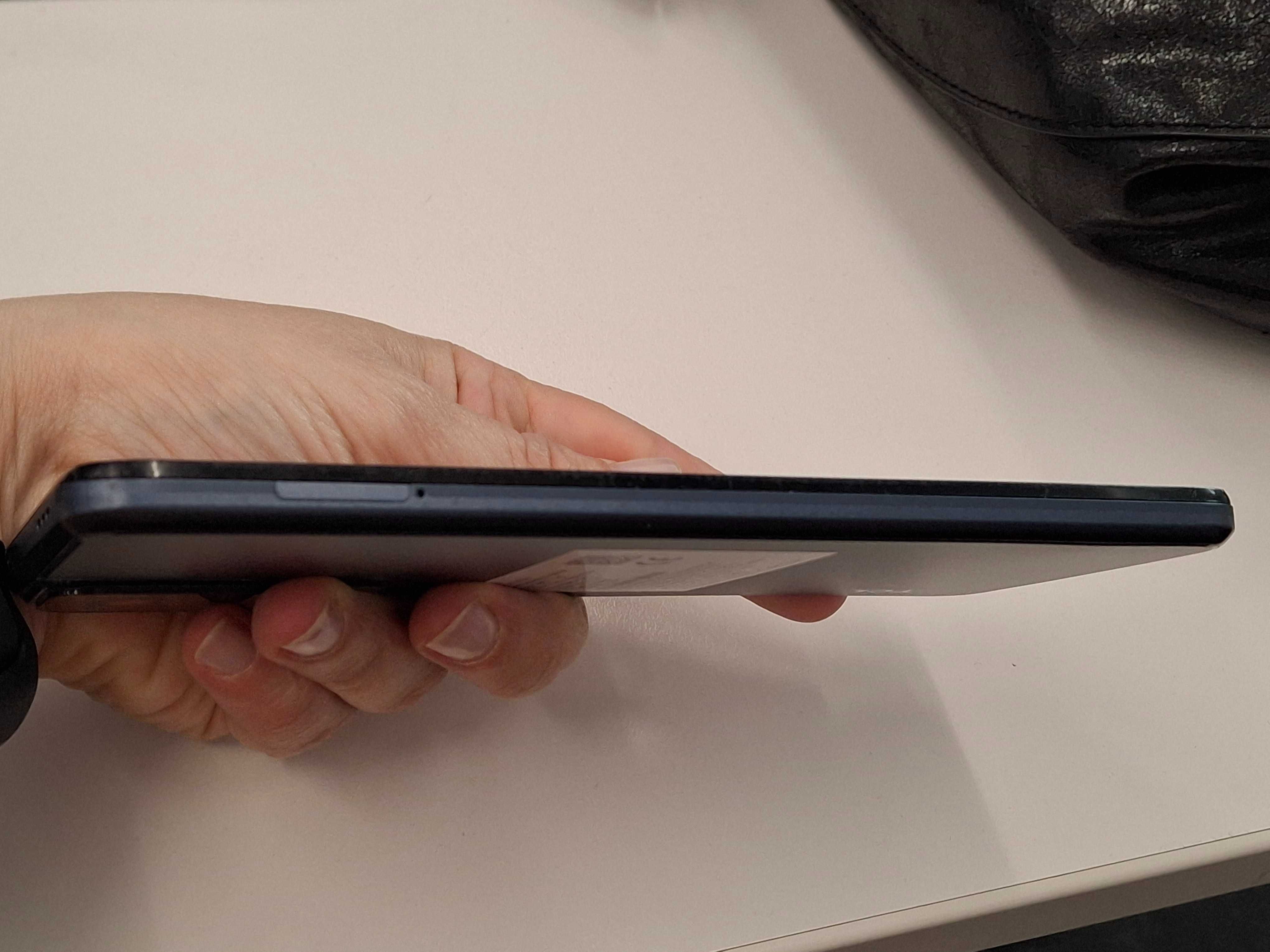 TCL 40 SE dentro da garantia