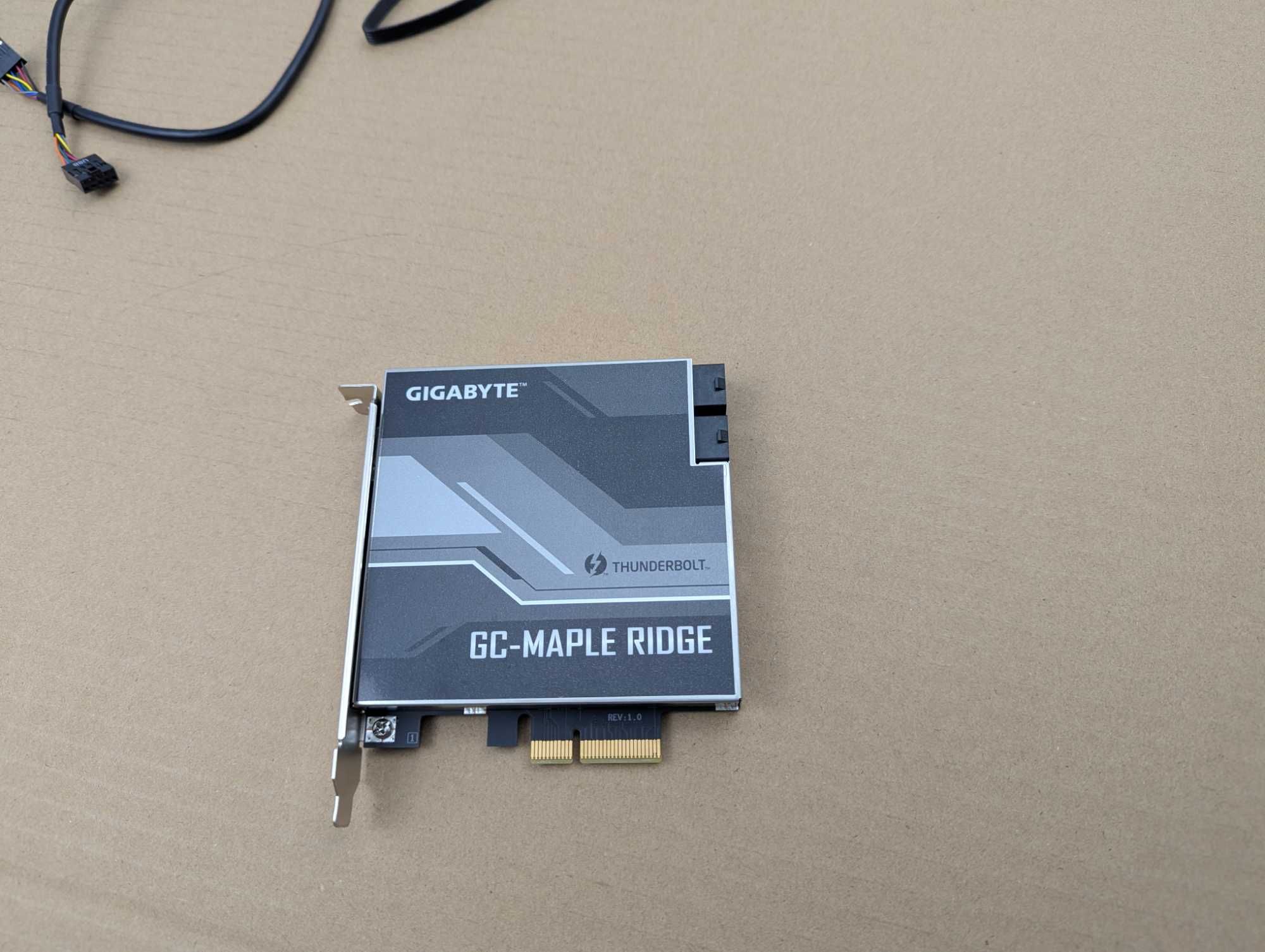 adapter thunderbolt 4 / USB-C / DisplayPort - karta PCIe