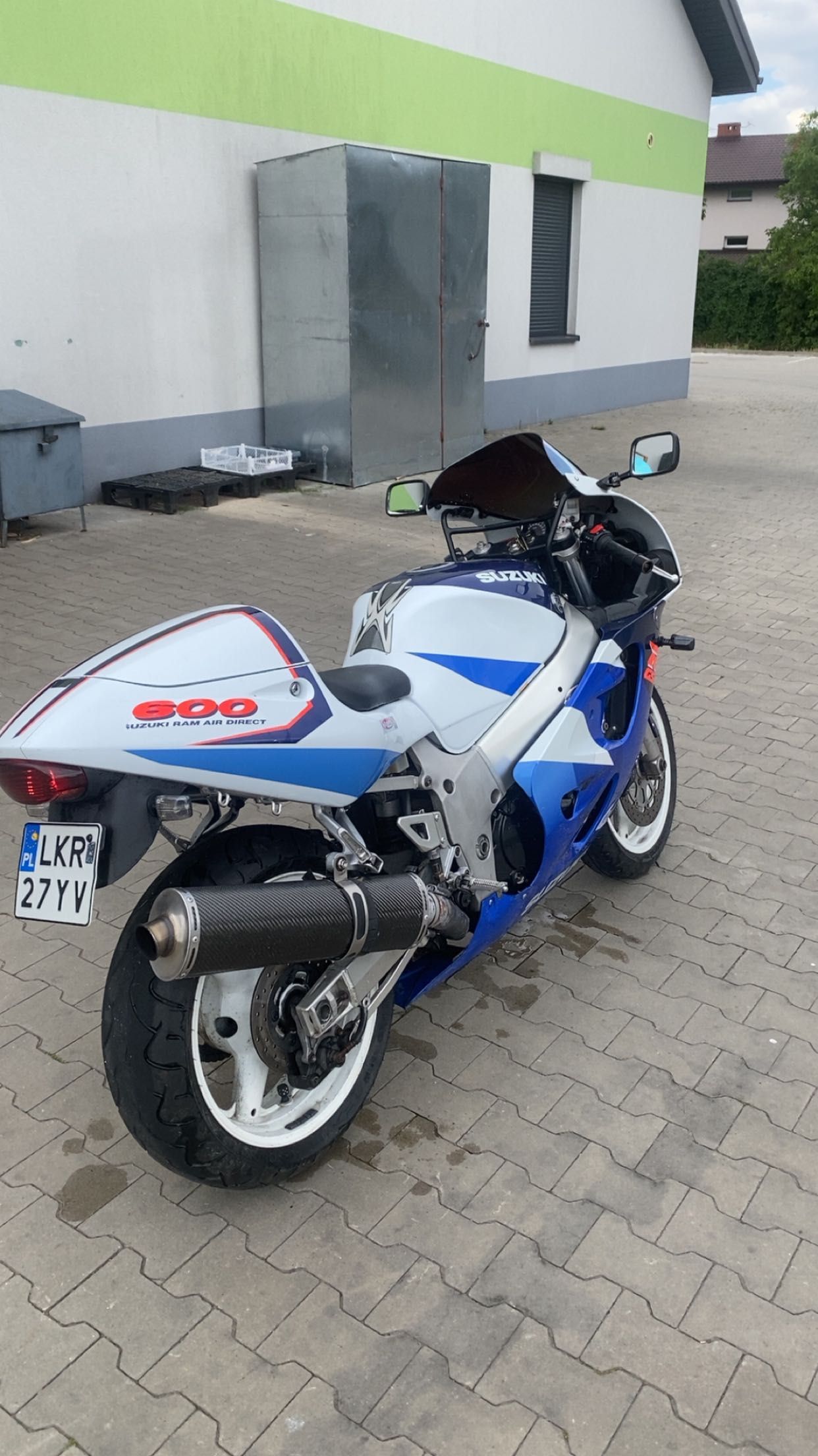 Suzuki gsxr 600.