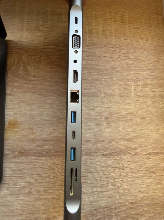 Apple MacBook Air M2 2022 + Magic Mouse 2 + Adaptador 10-1