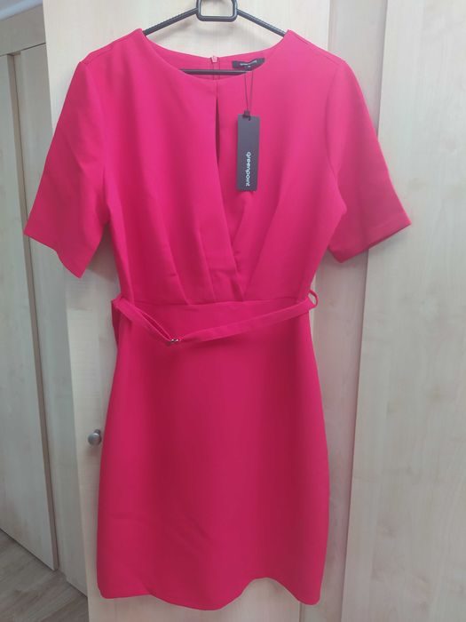 Czerwona sukienka kopertowa z greenpoint nowa z metką, 38