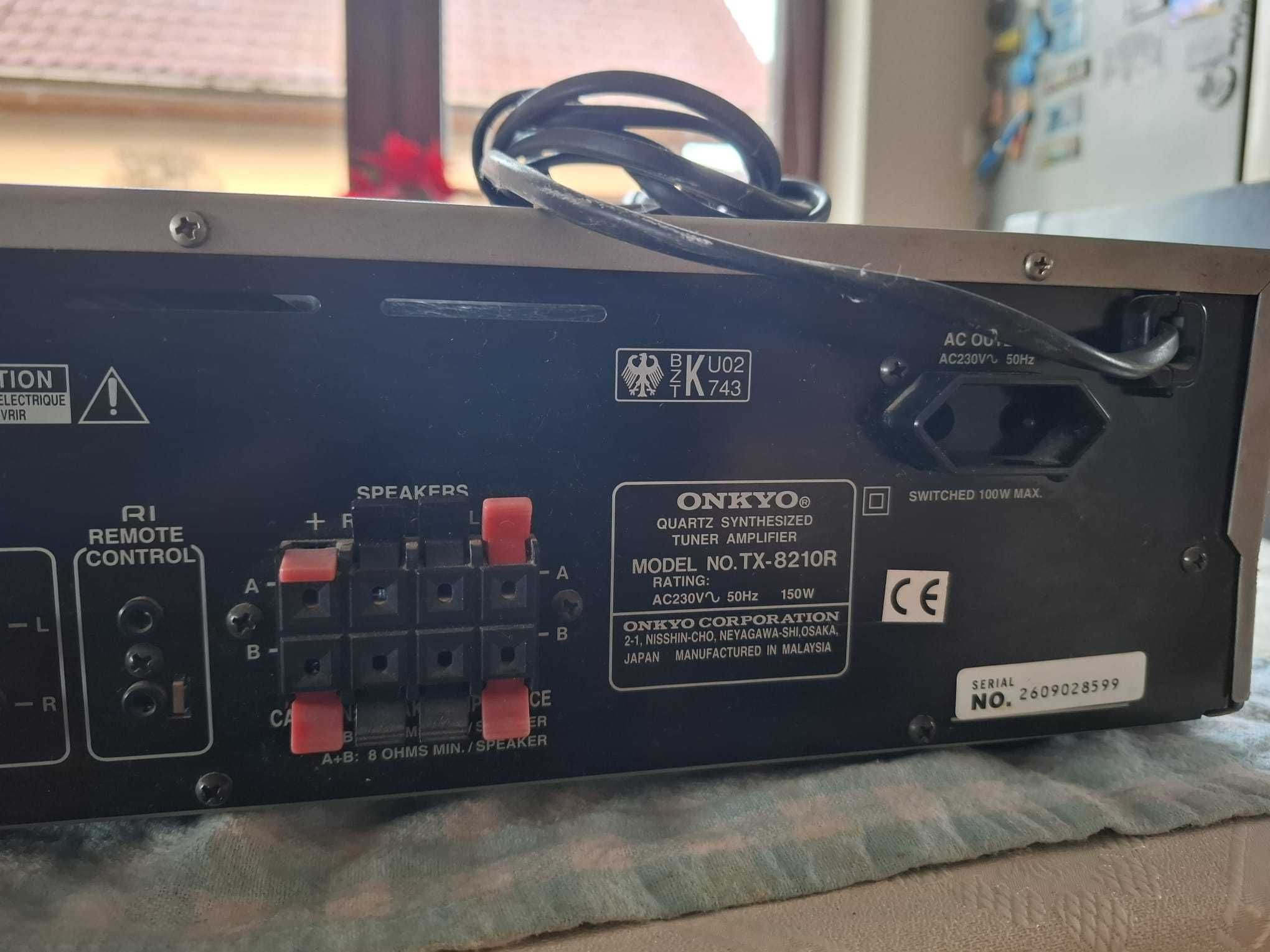 Amplituner Onkyo TX-8210R