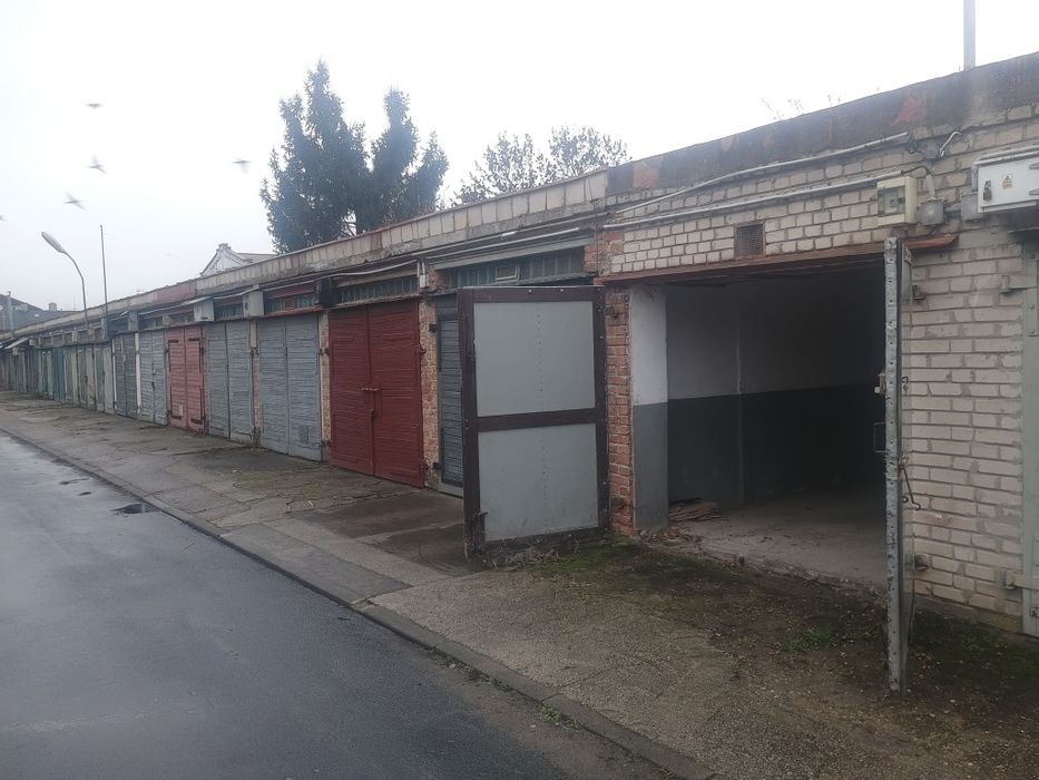 Garaż murowany 16m2 Leśmierz