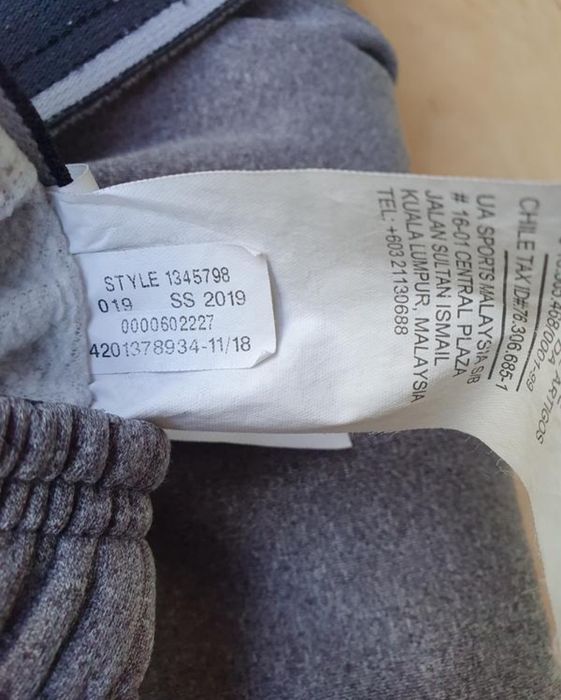 Чоловічі спортивні штани under armour  розмір м.