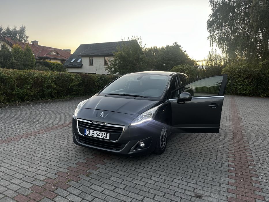 Wynajem Wypozyczalnia peugeot 5008 7 osobowy