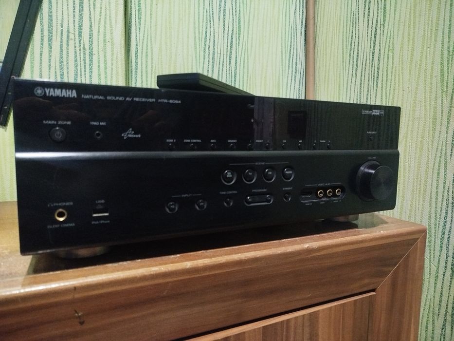 YAMAHA HTR-6064 7.2 идеальное состояние