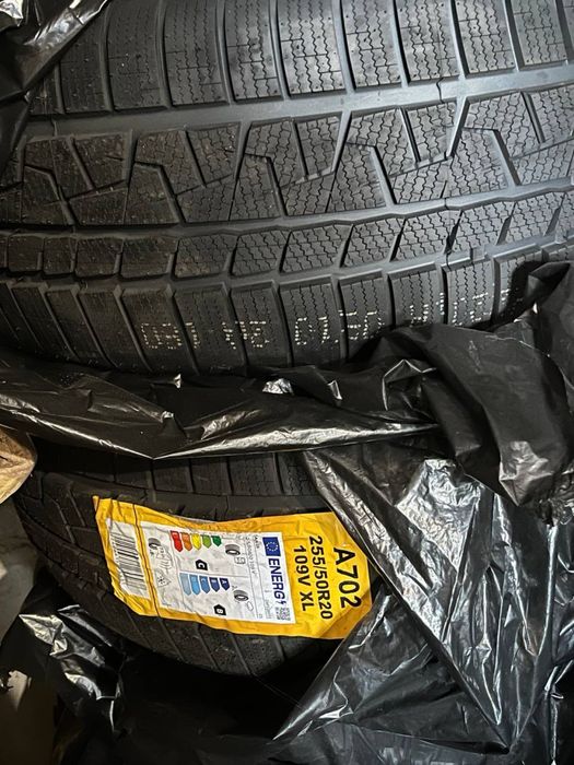 Резина зимова r20 255/50 109V XL APLUS A702