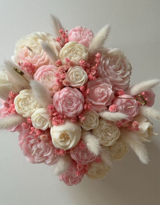 Букети з соєвих свічок