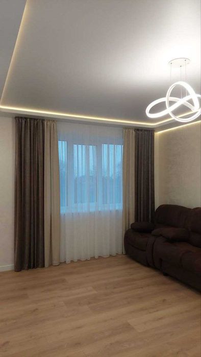 Натяжна стеля НАШІ МАТЕРІАЛИ. Монтаж натяжної стелі,потолка в квартирі