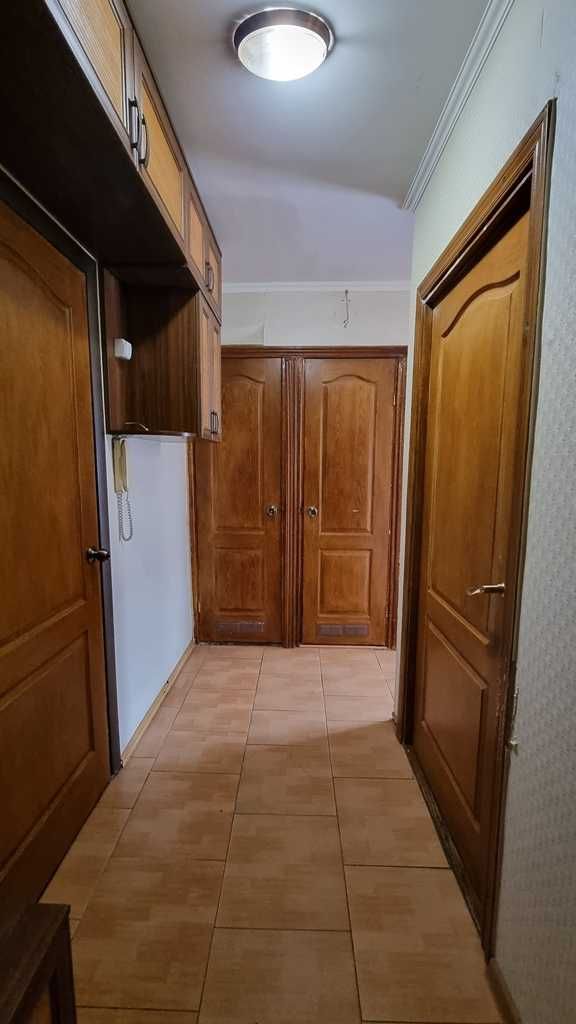 БЕЗ КОМІСІЇ! 2К по вул.Березняківська, 38, парк, пляж, магазини, школи