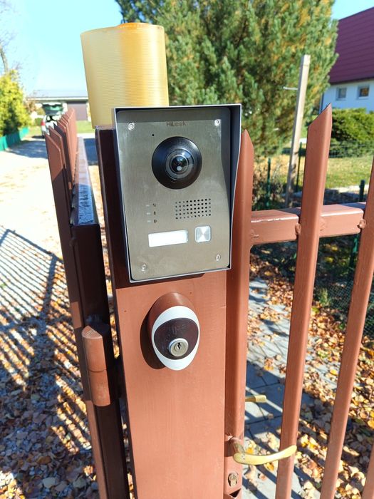 Montaż napędów do bram, domofonów, kamer, alarmów, telewizji, elektryk