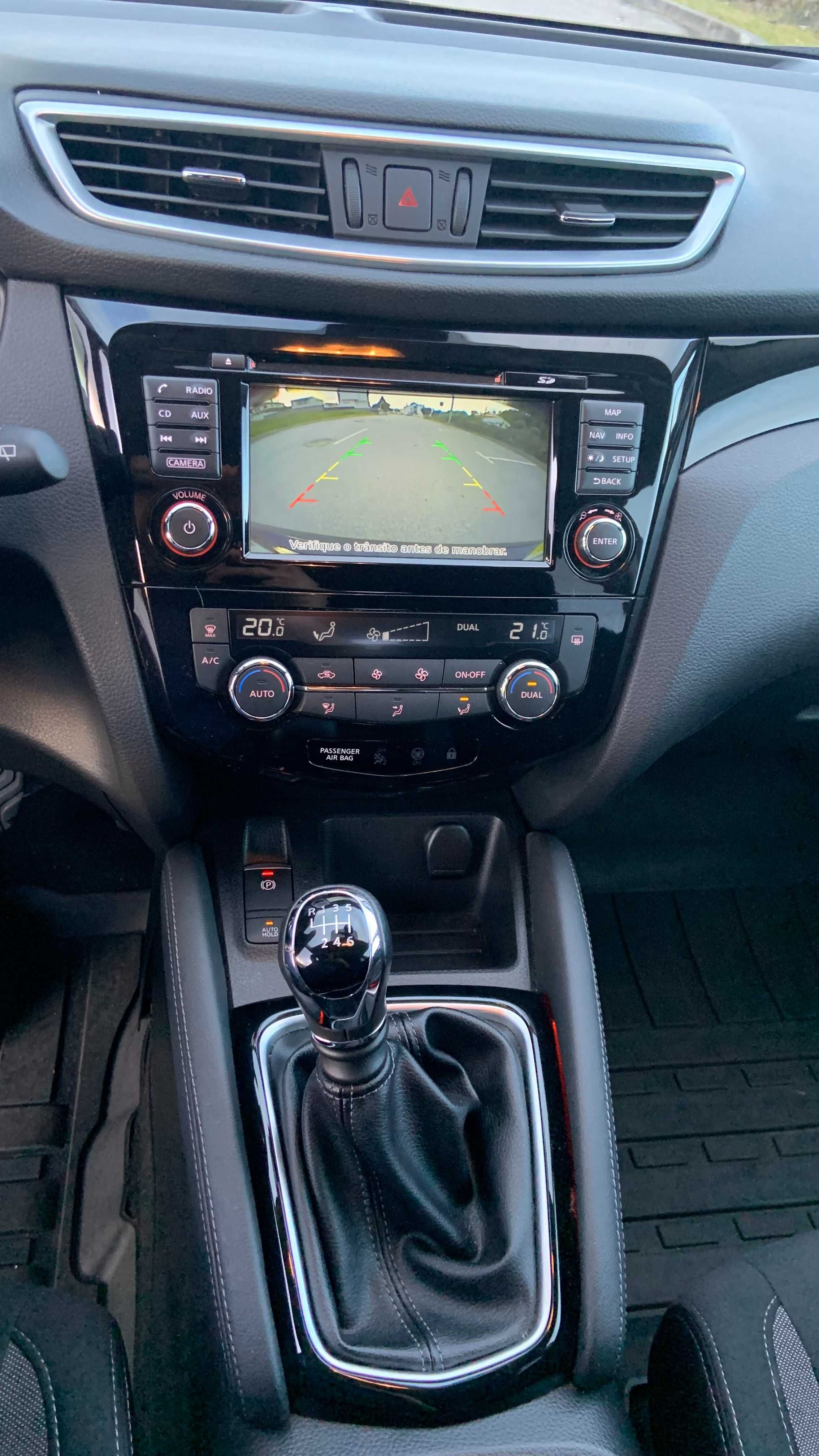 Nissan Qashqai 1.2 DIG-T Tekna Premium-24800 Kmos-Nacional-2019
