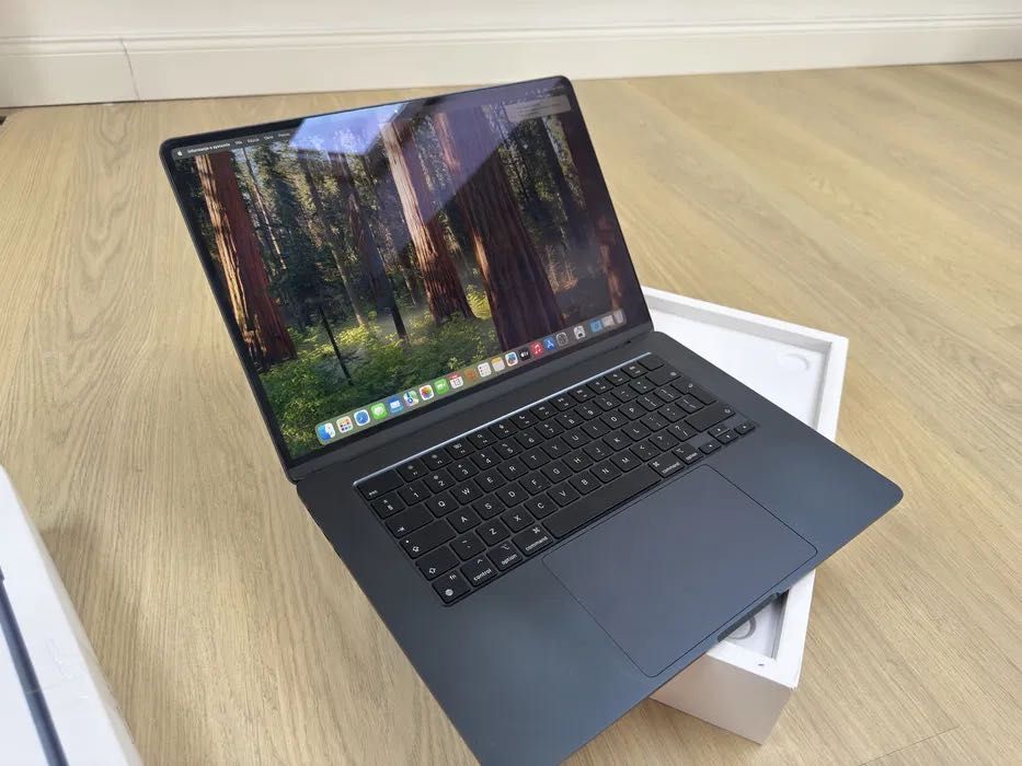 MacBook Air 15 M3 512 GBB SSD RAM 8GB