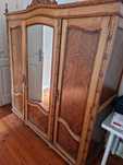 vende cama Roupeiro mesas cadeiras todos moveis de casa para desocupar