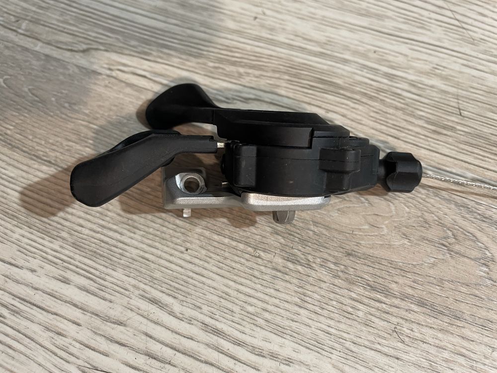 Manetka SHIMANO SLX SL-M670-B I-Space B lewa 2/3 rz.