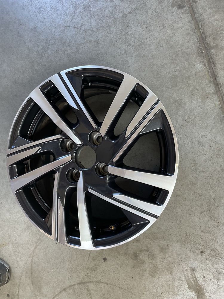 Felga kolo peugeot 208 II 16 cali 4x108 et38 6,5j super stan