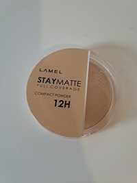 Lamel Stay Matte Full Coverage 401 Porcelain puder w kompakcie