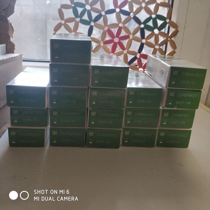 Продам щоденні та місячні контактні лінзи з