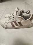 Tenis Adidas tam.33