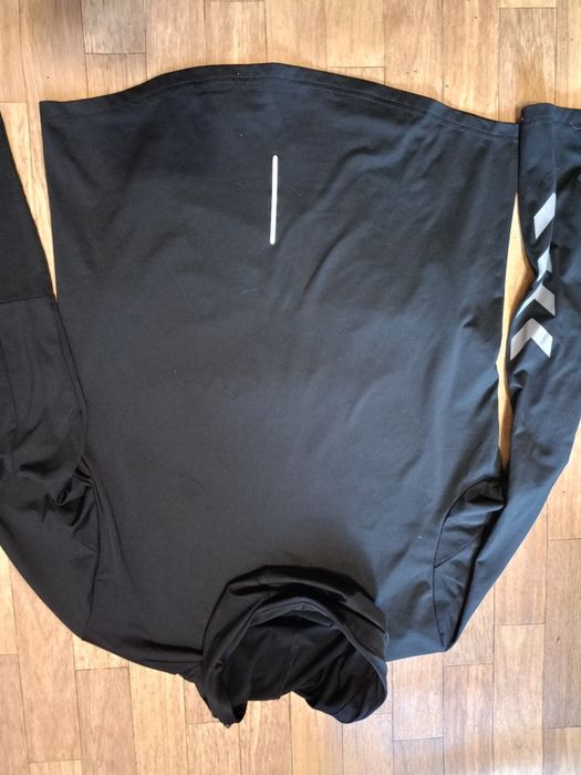 Мужские кофты черные с длинным рукавом.