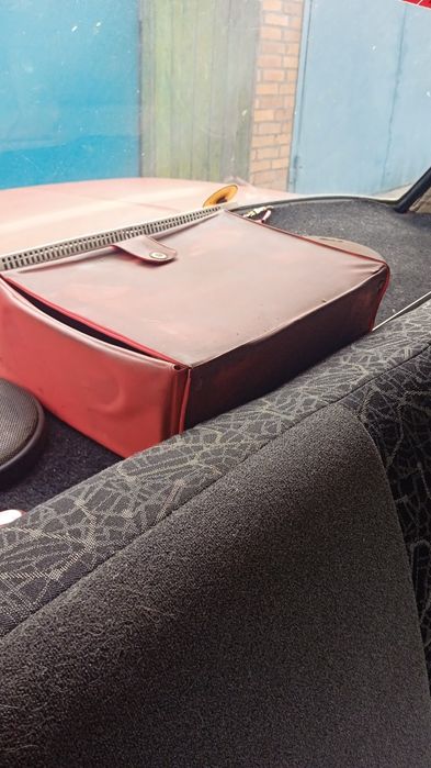 ВАЗ 21011 на ходу.сел и поехал .