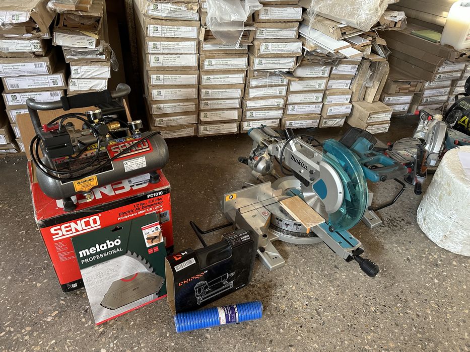 Монтаж плінтуса монтуємо мдф плінтуса дюрополімер алюміній деревяний