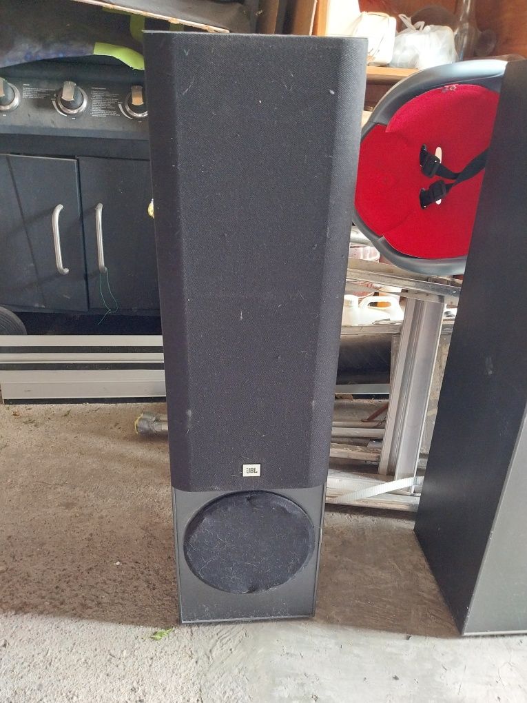 2 komumny Jbl XL 1000