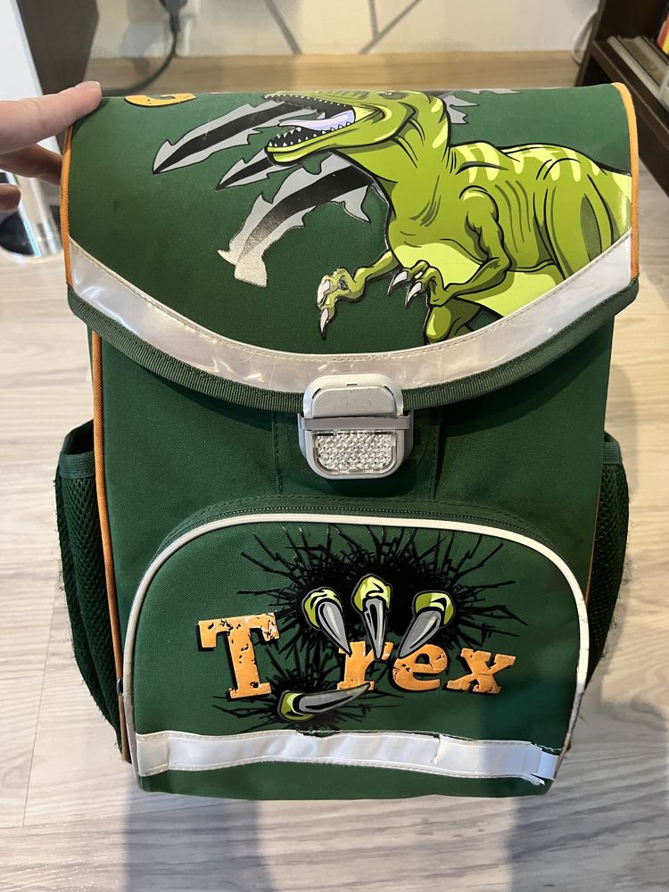 Шкільний рюкзак Kite з динозавром якісний, 13 літрів