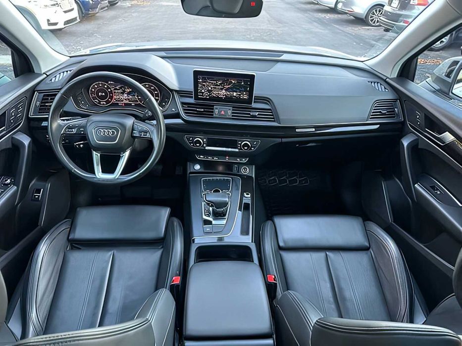 Audi Q5      2018